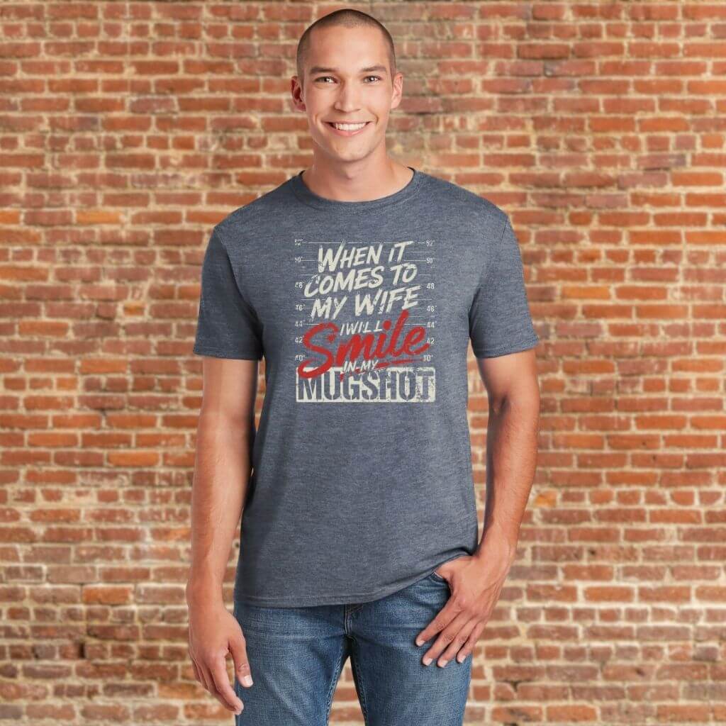 men’s novelty mug shot humor tee