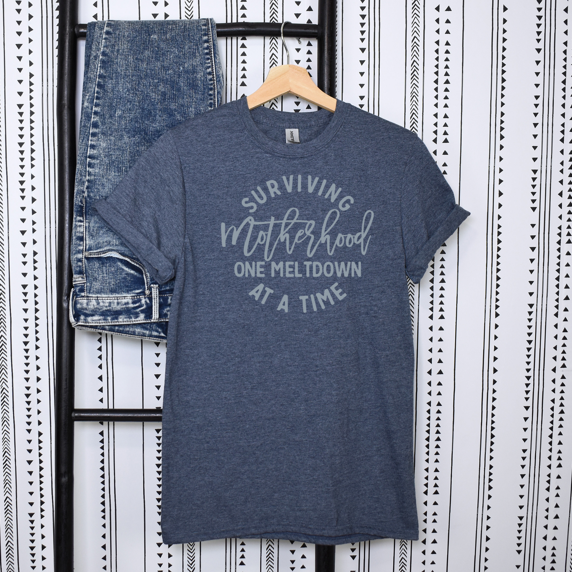 soft cotton mom life tee