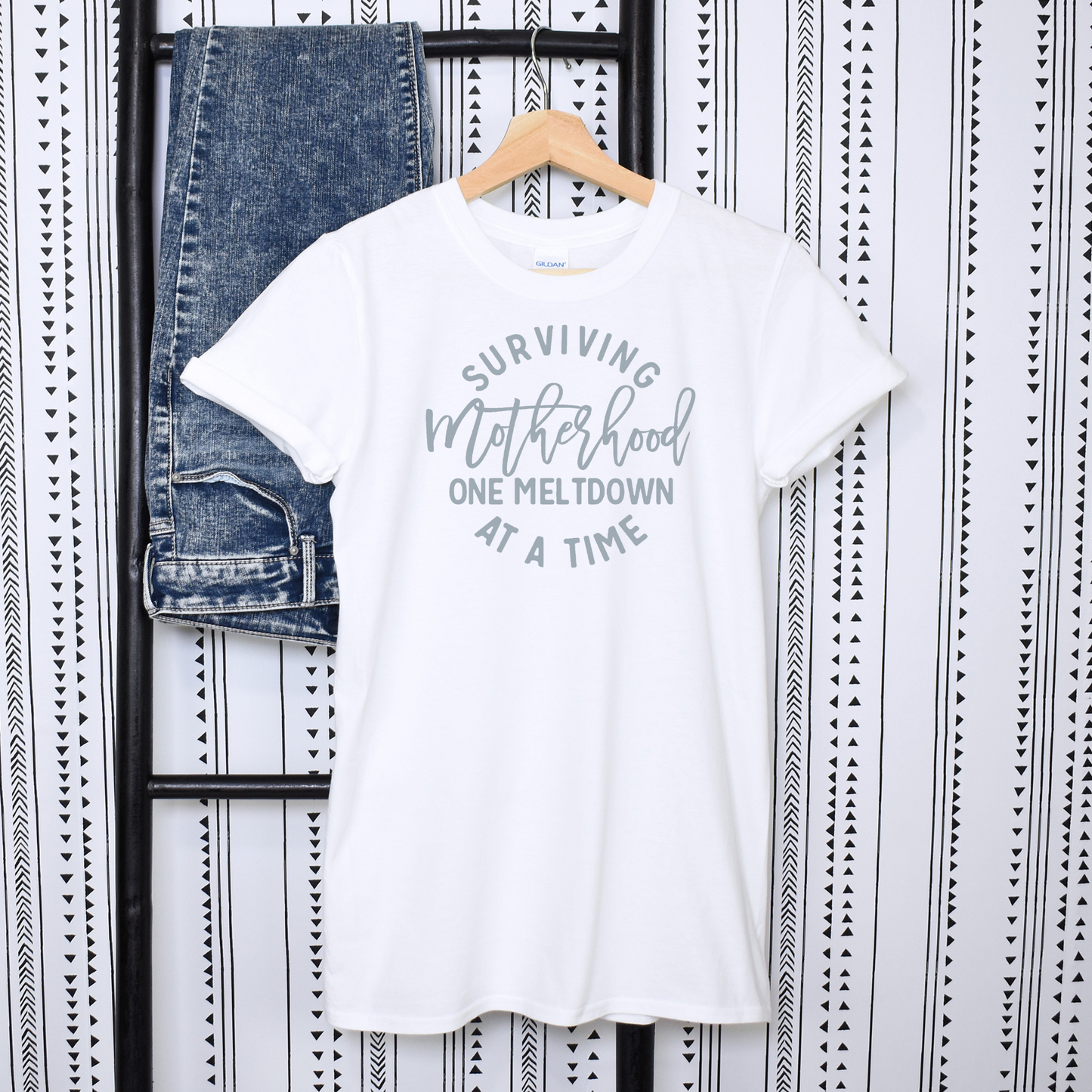 stylish mom gift tee