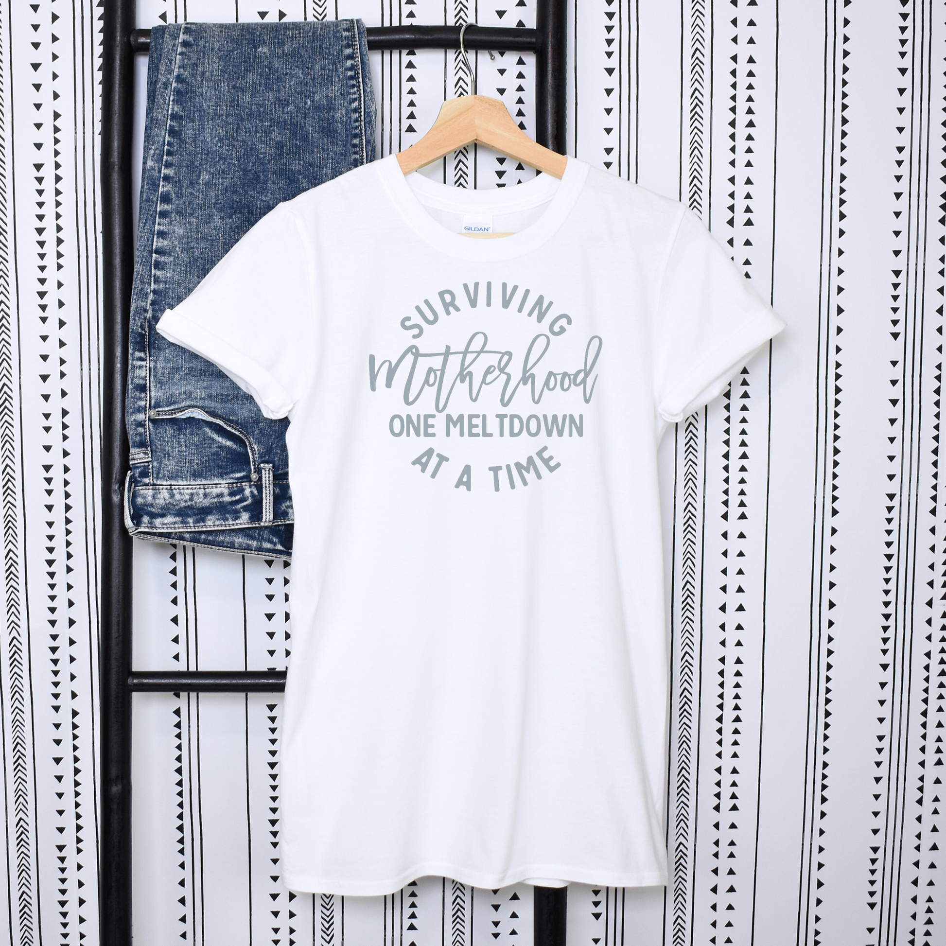 stylish mom gift tee