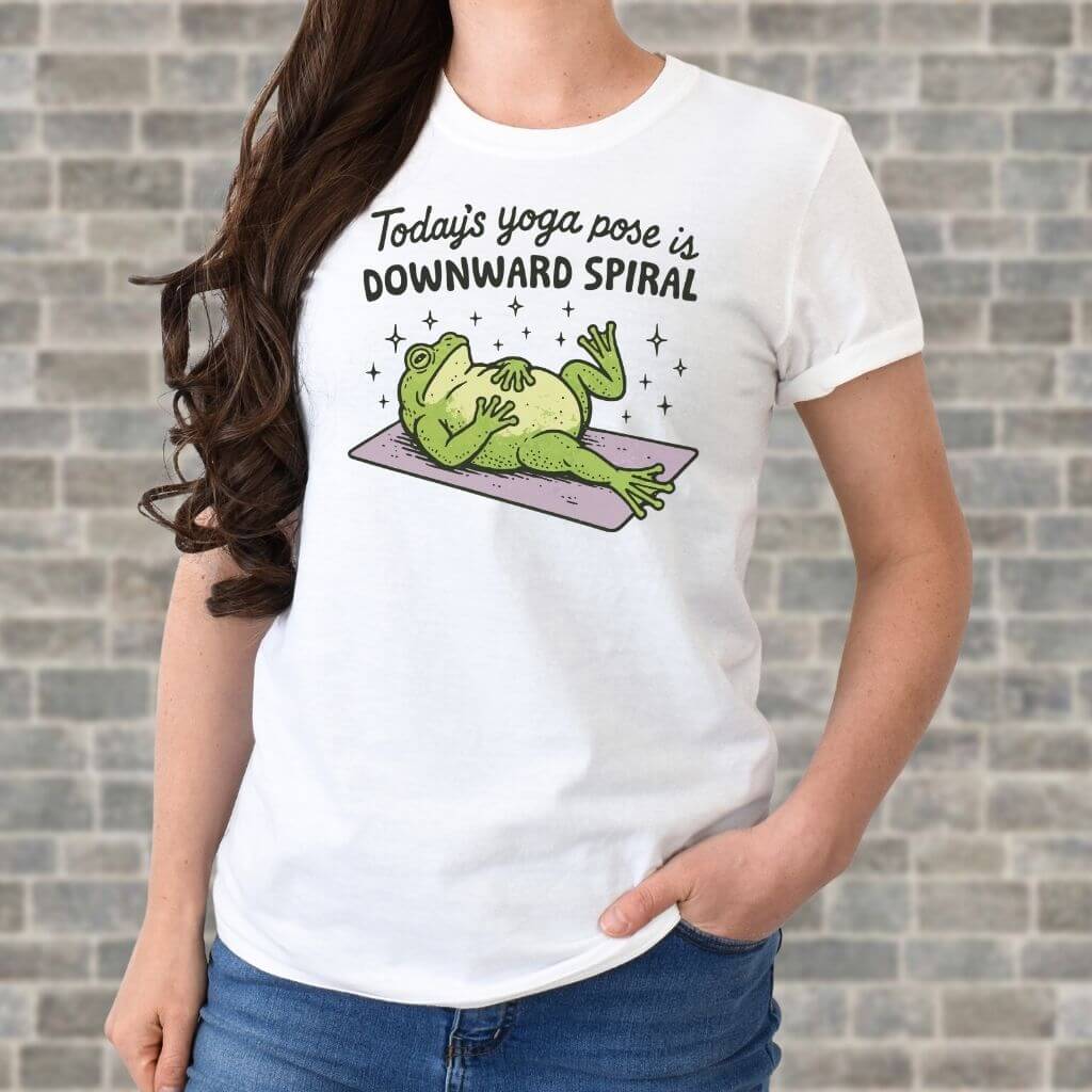 trendy women’s yoga fashion tee