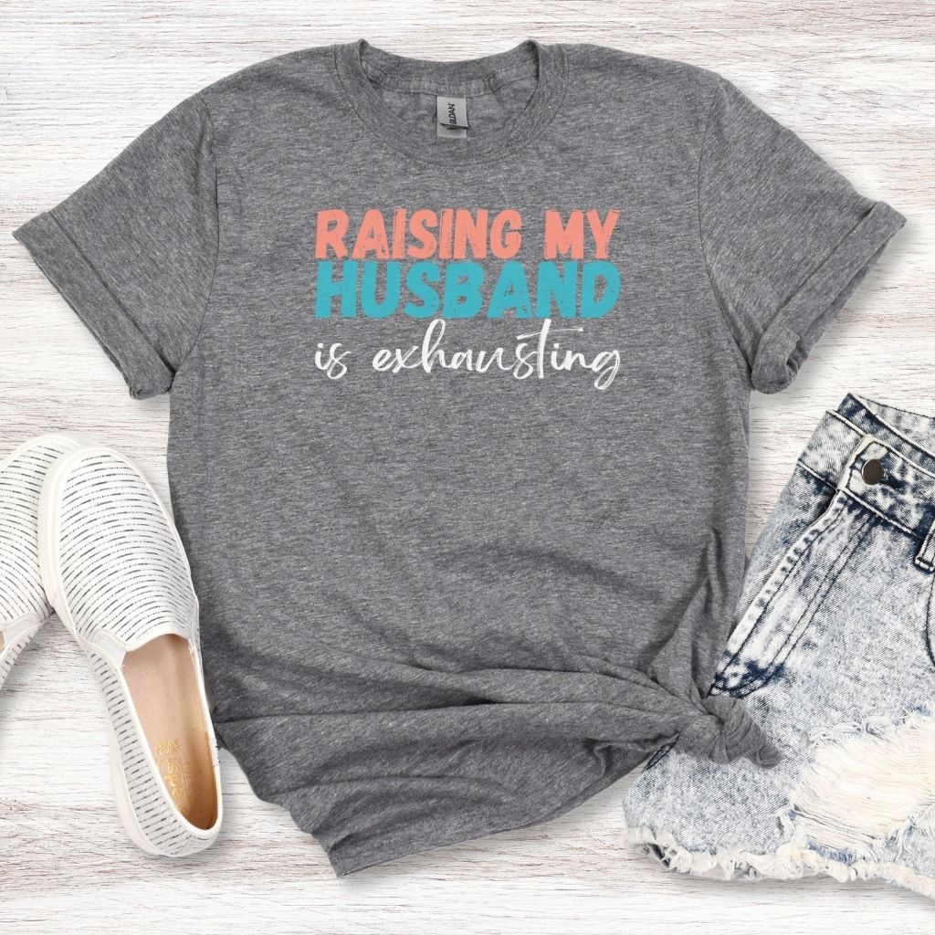 comfy graphic tee for wives